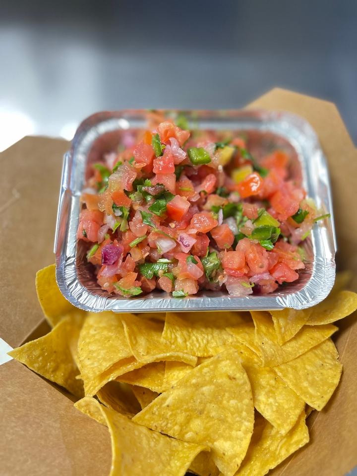 Pico de Gallo & Totopos