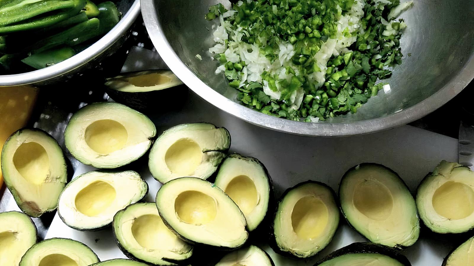 Guacamole | side